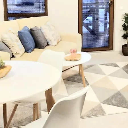 Апартаменты Spacious Luxury With Mountain View - Available