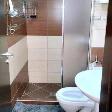 Apartment Spacious Luxury With Mountain View - Available